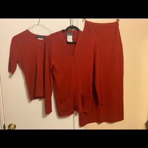 Women’s Knit Skirt Set